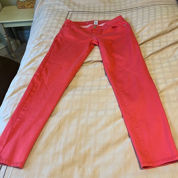 Celebrity. Pink jeans coral pink - Picture 1 of 3